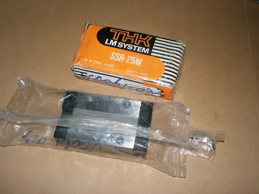 THK Linear Motion Guides Cross Roller Bearings Linear Ball Bushings Shs15 pictures & photos