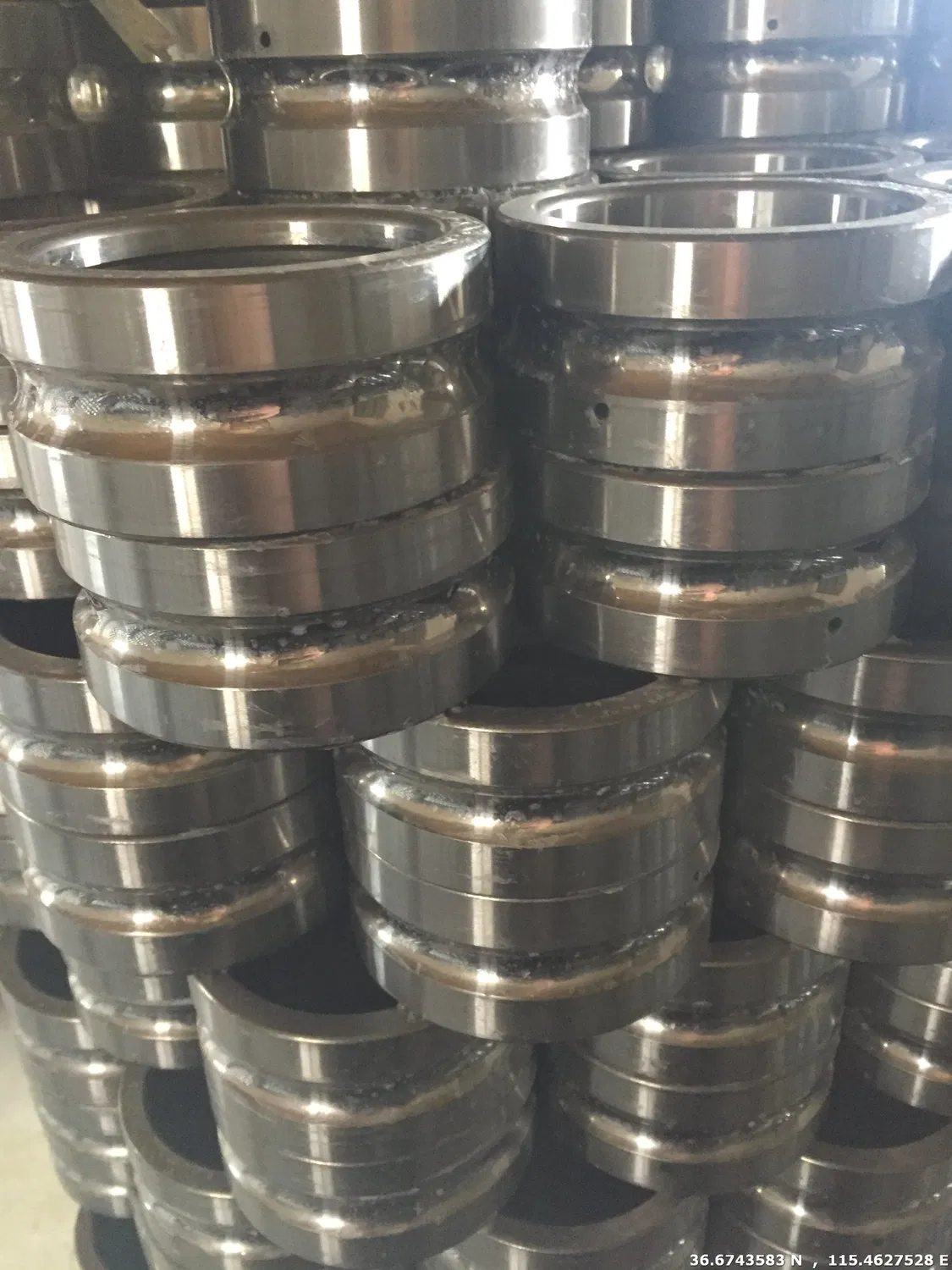 Quality Truck Auto Center Drive Shaft Support Bearing 88511-2RS-C3 6012-2RS Wr6012-2RS-C3 600112-2RS Wir6012-2RS-C3 Int 46-5 6212-2RS-C3 6212-25-2RS-C3 pictures & photos