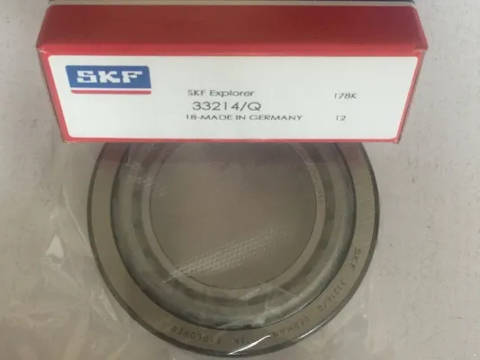 S K F 22215e 22209 22210 22212 22213 22214 22215 22216 Roller Bearing 22215 Spherical Roller Bearing 22215 E pictures & photos