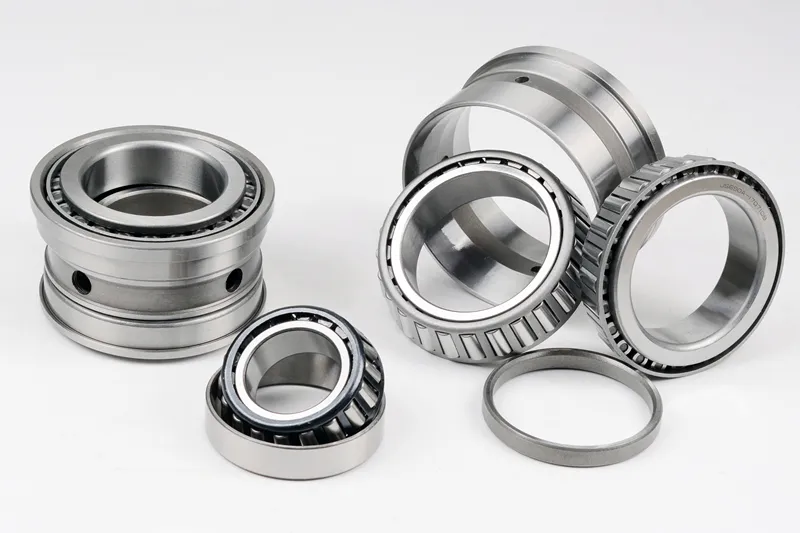 Ujk High Quality Deep Groove Ball Bearings Wheel Bearing Pillow Block Bearing Taper Roller Bearing Spherical Roller Bearing Angular Contact Ball Bearing pictures & photos